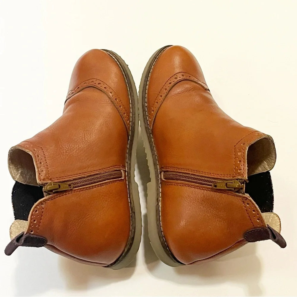 Mini Boden Brown Leather Brogue Chelsea Ankle Boots. Elastic Side. Youth 6